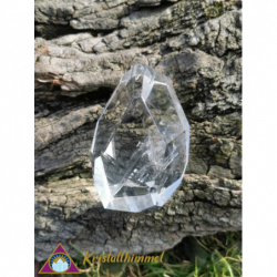 CLEAR QUARTZ FREEFORM