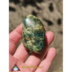 GREEN SODALITE PALM STONE