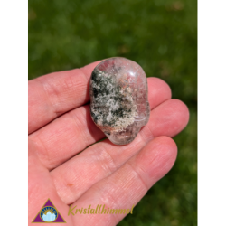 FLAT LODOLITE QUARTZ SKULL