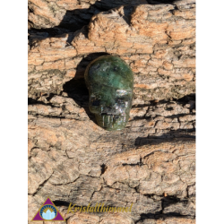 FLAT EMERALD SKULL