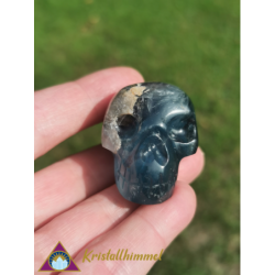 FLUORITE SKULL