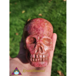 SKULL FROM PRECIOUS RHODONITE