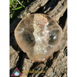 FLAT CLEAR QUARTZ SKULL