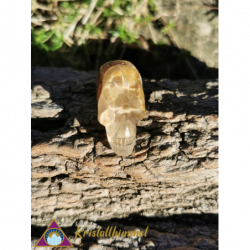 QUARTZ SKULL WITH INCLUSIONS