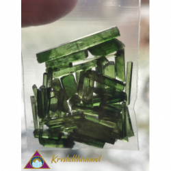 EPIDOTE CRYSTALS